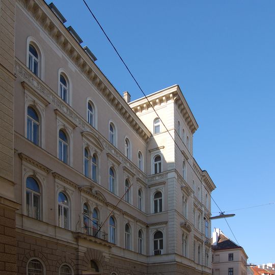 Schmidgasse 12-14