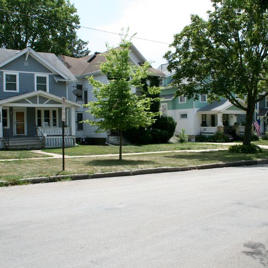 B Avenue NE Historic District