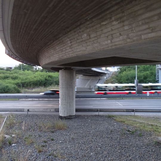 Bridge of Ke garážím street over Jižní spojka