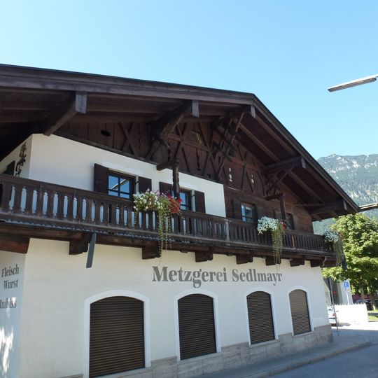 Bundwerk an Alpspitzstraße 2