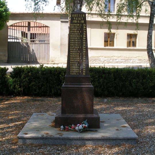 Pomník padlým v 1.světové válce v Libkovicích pod Řípem