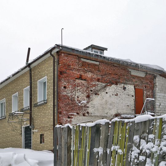 Дом жилой с лавкой