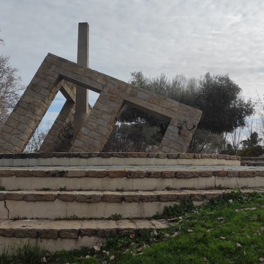 Monumento a Enrique Tierno Galván