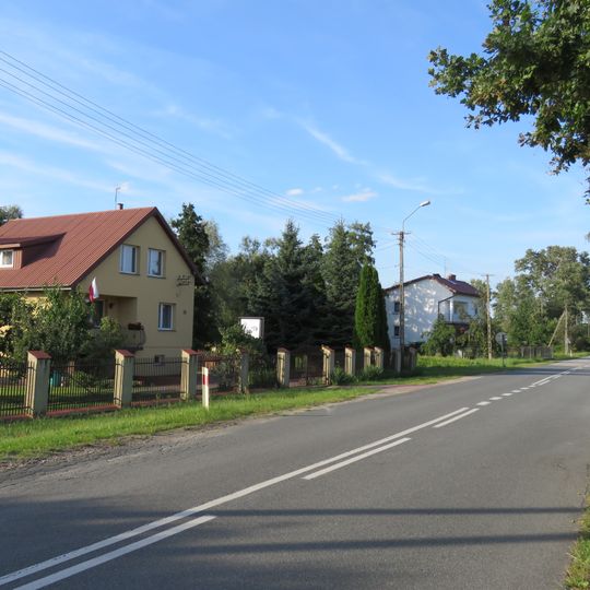 Nowiny, Gmina Leoncin