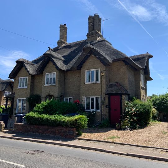 5 And 7, Gamlingay Road