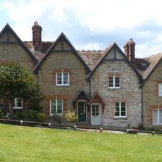 3-6, Prospect Square