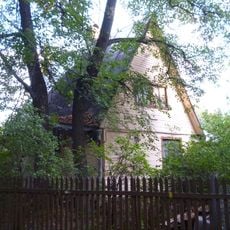 Улица Сурикова 27