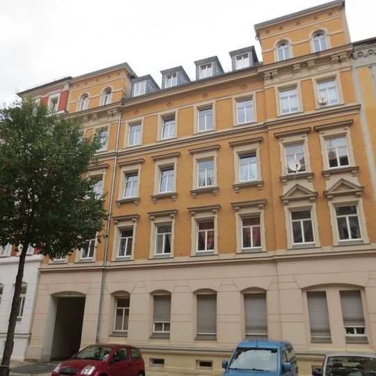 Mietshaus in geschlossener Bebauung Matthesstraße 52