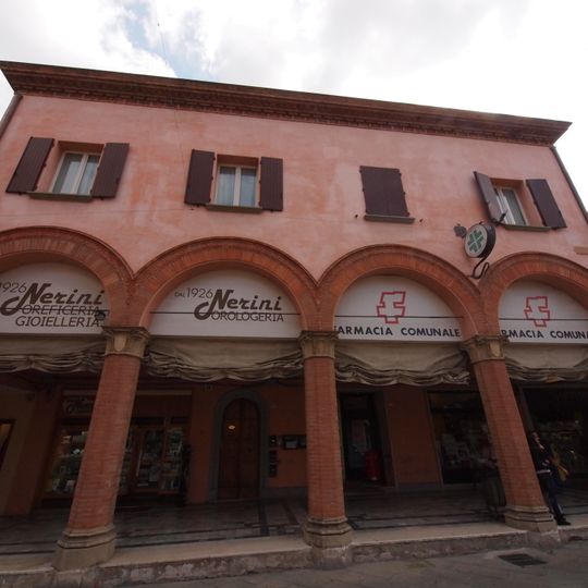 Fabbricato della farmacia comunale