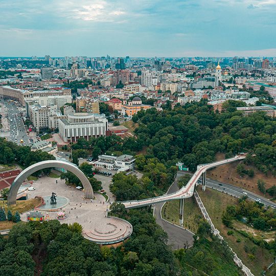 Bridge over Saint Volodymyr Descent