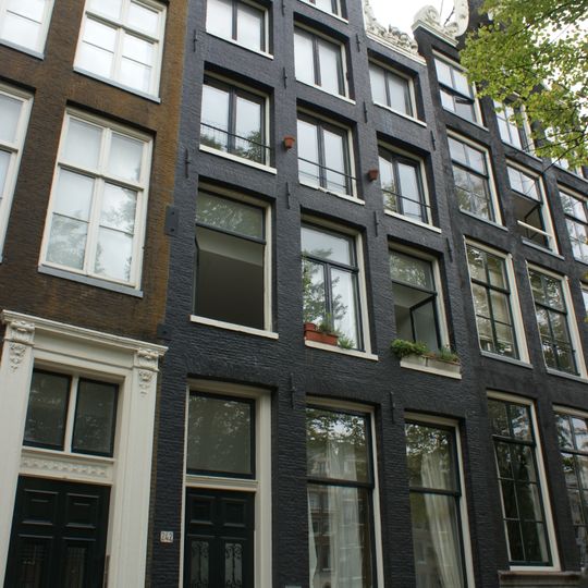 De Groote Keijser, pand met halsgevel