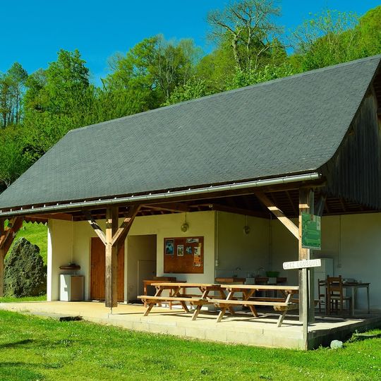 Aire Naturelle de Camping Le Bousquet