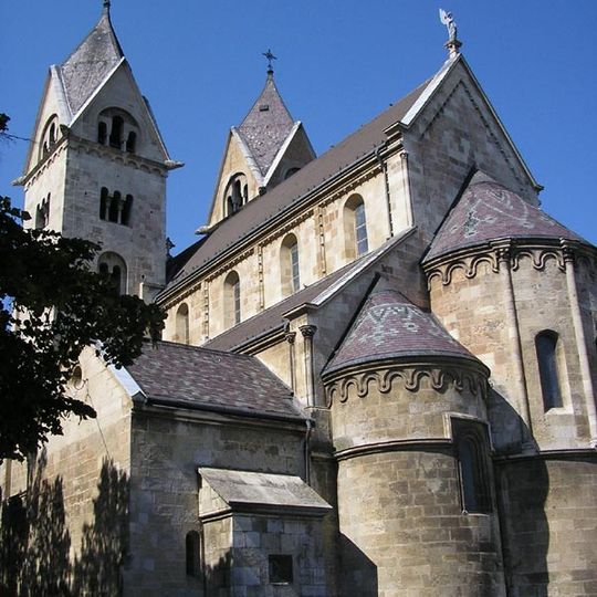 Abbey church of St James