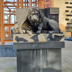 Statue