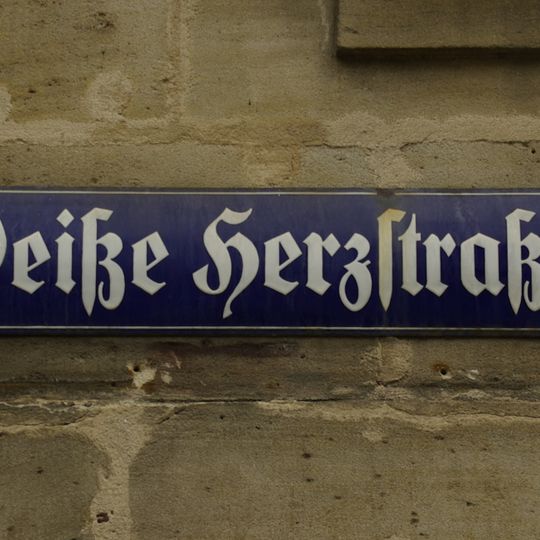 Weiße Herzstraße