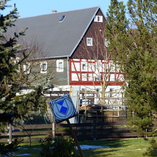 Wohnhaus, ehemals Schule Mühlengasse 13