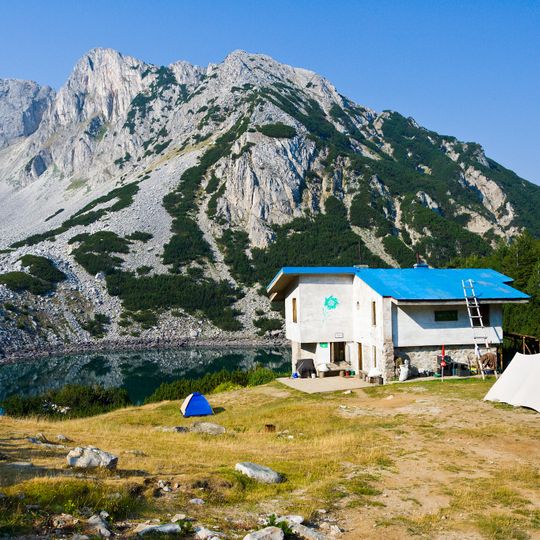 Sinanitsa hut