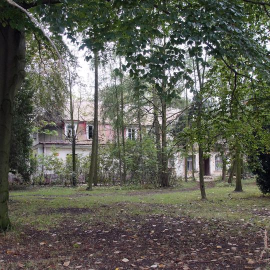 Zespół dworski, Szpitalna 21 w Bełżycach