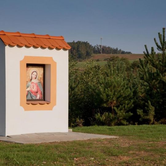 Kaplička severně od Běsna