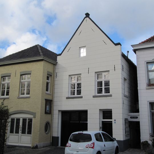 Voorstad Sint Jacob 10, Roermond