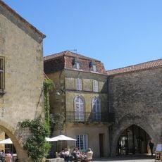 Maison, 28 rue Notre-Dame, Place des Cornières