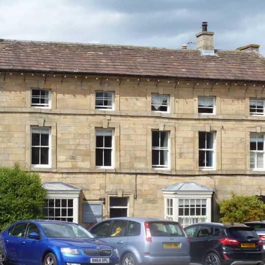 The Priory, Railings And Carriage Entrance Gates