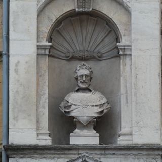 Buste d'Henry IV montée Saint Barthélémy