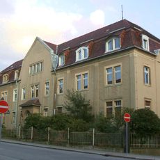 Wohnhaus in offener Bebauung Schillerstraße 12
