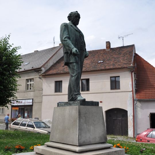 Monument to Mikoláš Aleš