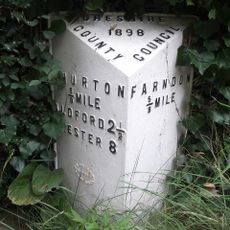 Milepost, N of Farndon, next to South View, between Monument and Briarfield