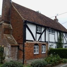 Elizabethan Lodge And Tudor Cottage