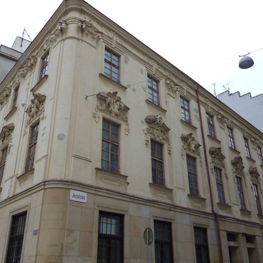 Jezuitská 1