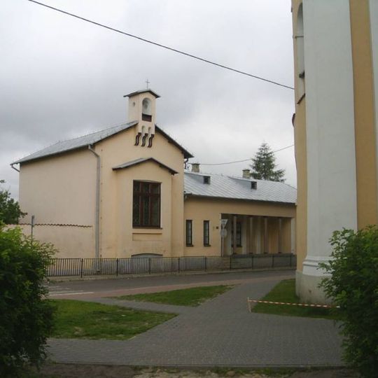 Szkoła z kaplicą