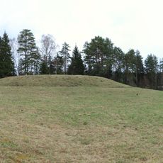Velikuškių I piliakalnis