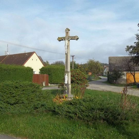 Kříž na křižovatce v Jižné