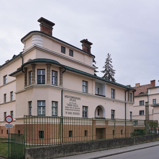 Ehemalige Wohnhausanlage der Tabakregie