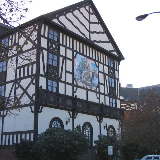 Urbana-Lincoln Hotel-Lincoln Square Mall