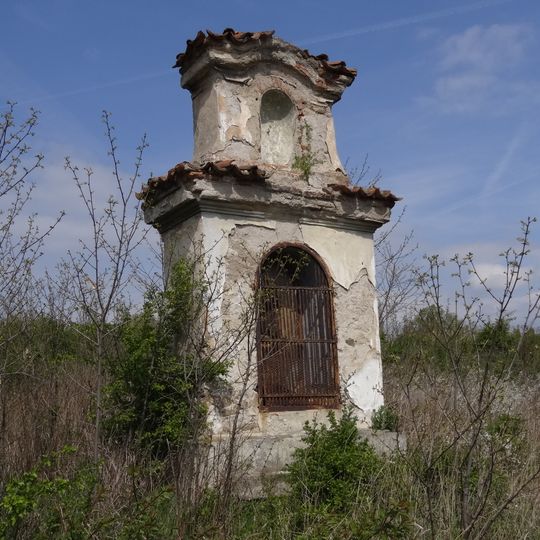 Výklenková kaplička Panny Marie