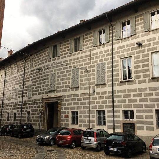 Casa Sfondrini