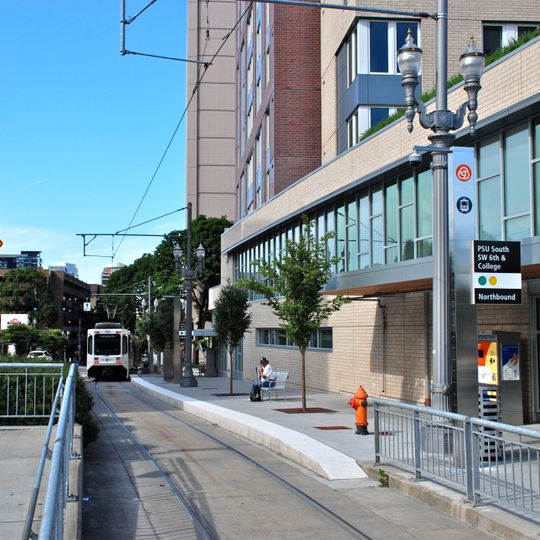 PSU South MAX station