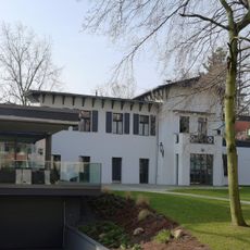 Ehem. Logierhaus und Pferdestall Akazienallee 6