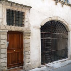 Mansion 10 Haut-Mazeau street