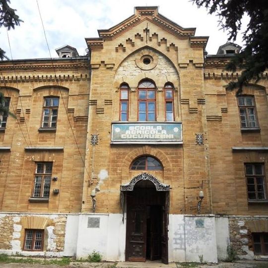 Agricultural school in Cucuruzenii de Sus