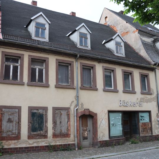 Wohnhaus in geschlossener Bebauung Friedensstraße 10