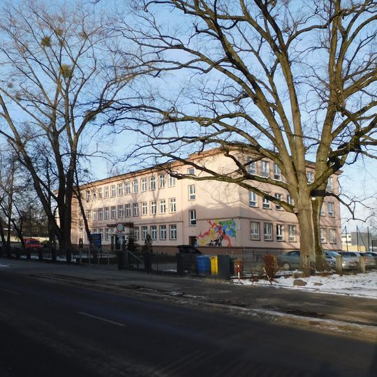 Budynek szkolny przy ulicy Kilińskiego 38