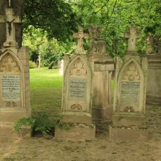 Ondrejský cintorín, náhrobok