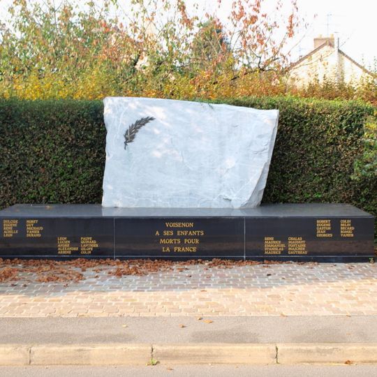 War memorial of Voisenon