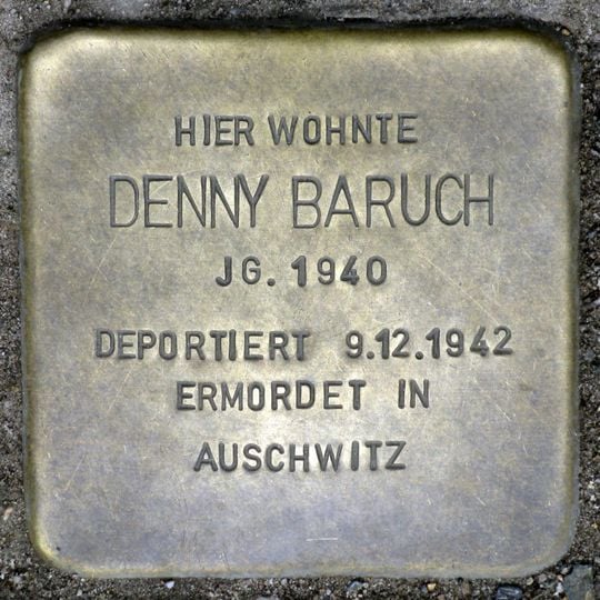 Stolperstein en memoria de Denny Baruch