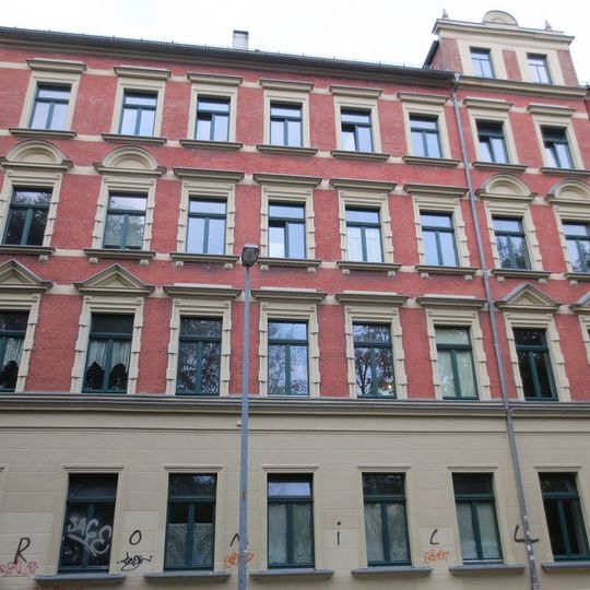 Mietshaus in geschlossener Bebauung Hauboldstraße 8