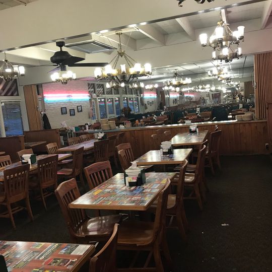 Barnhill's Steaks & Buffet